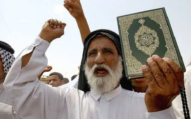 Learning How to Download Quran Pak in English